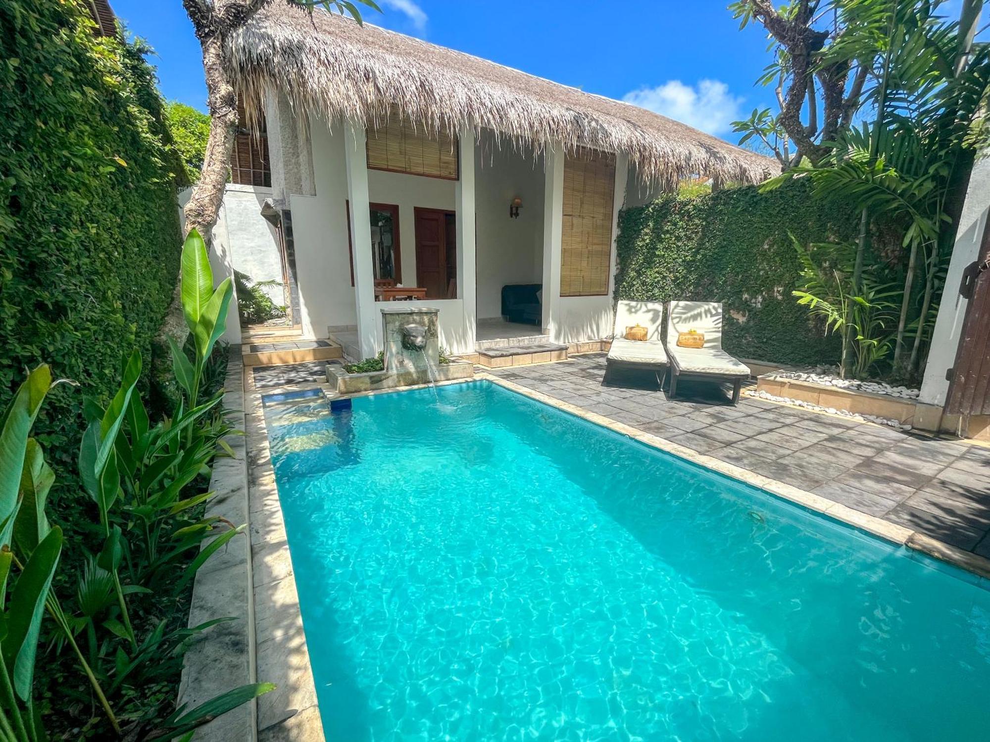 The Lagoon Bali Pool And होटल