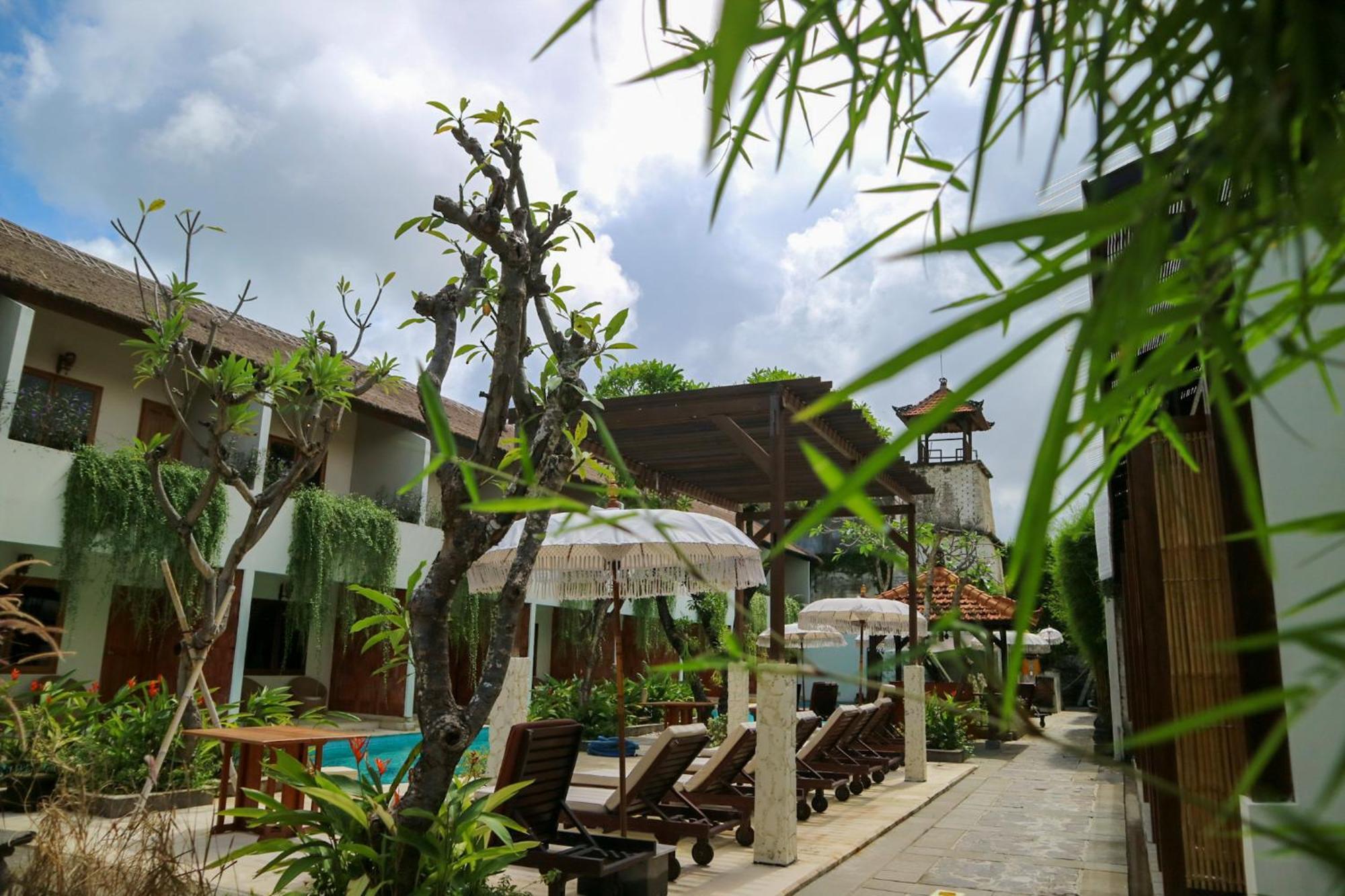 The Lagoon Bali Pool And होटल 3*