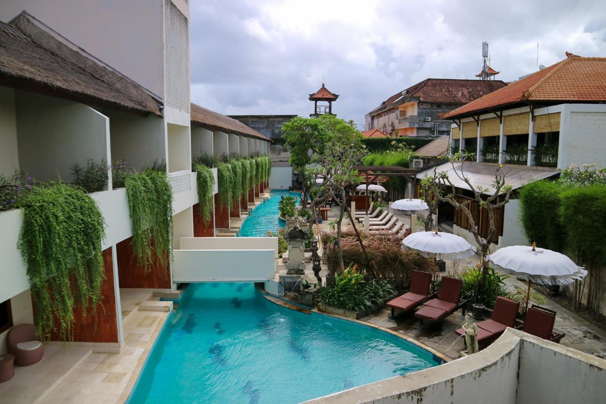 होटल The Lagoon Bali Pool And 3*